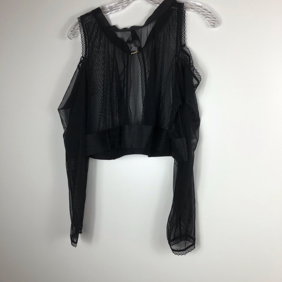 NWT Torrid 4 black mesh cold shoulder crop top - Picture 6 of 6